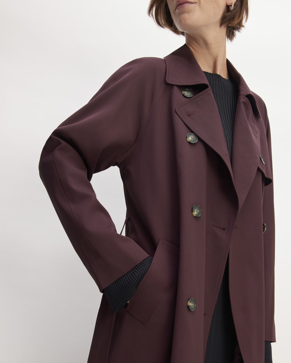 The Italian Wool Modern Trench in Burgundy — detail view