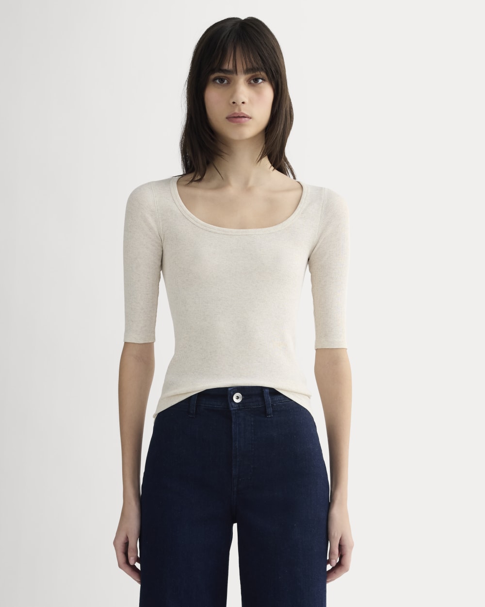 The Luxe Rib Scoop-Neck Tee in Heathered Oat — front view