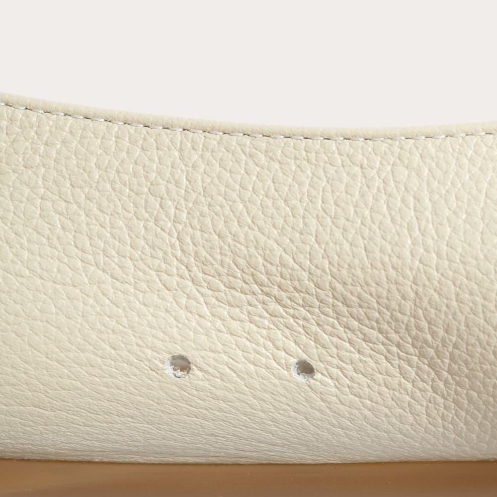 The Day Glove in Narrow Fit in Cream — detail view