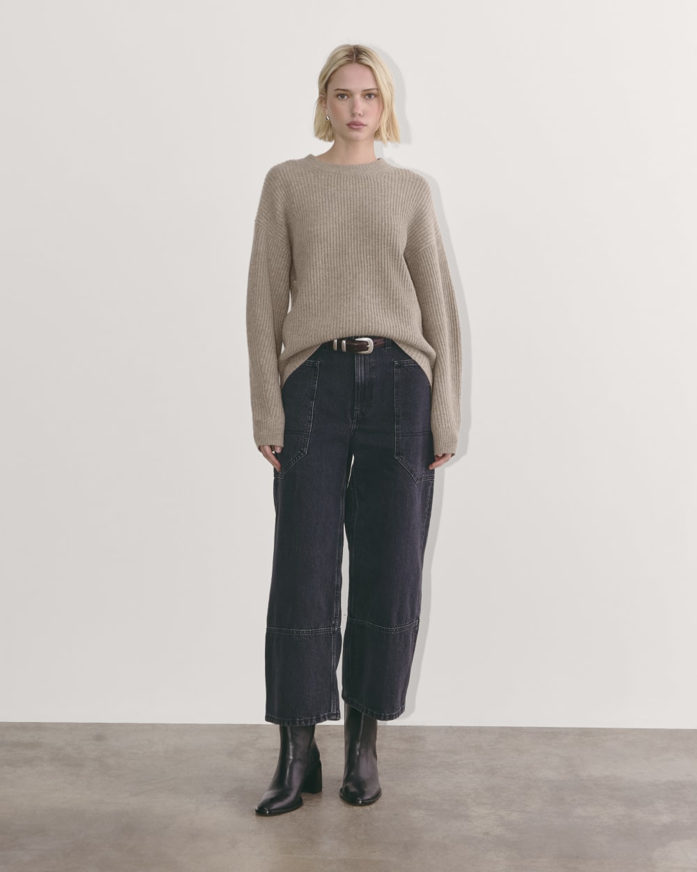 The Cocoon Crew in Wool Cashmere in Oatmeal — detail view