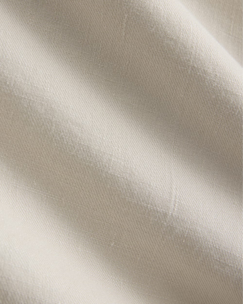 Wide-Leg Belted Pant in Stretch Linen in Birch — detail view