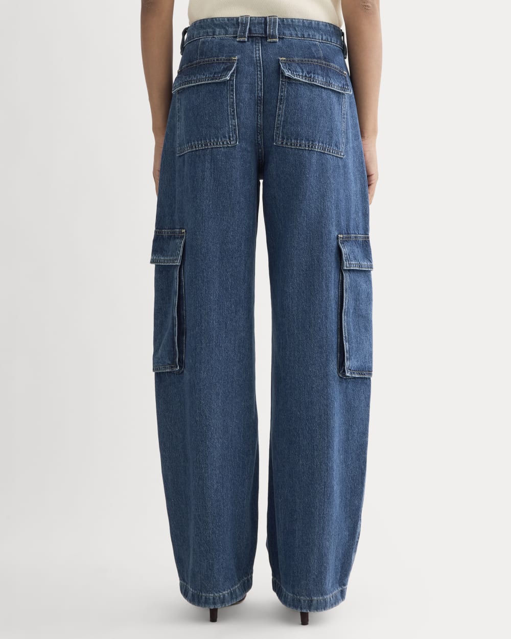 The Mid-Rise Cargo Jean in Tungsten Blue Stone — detail view