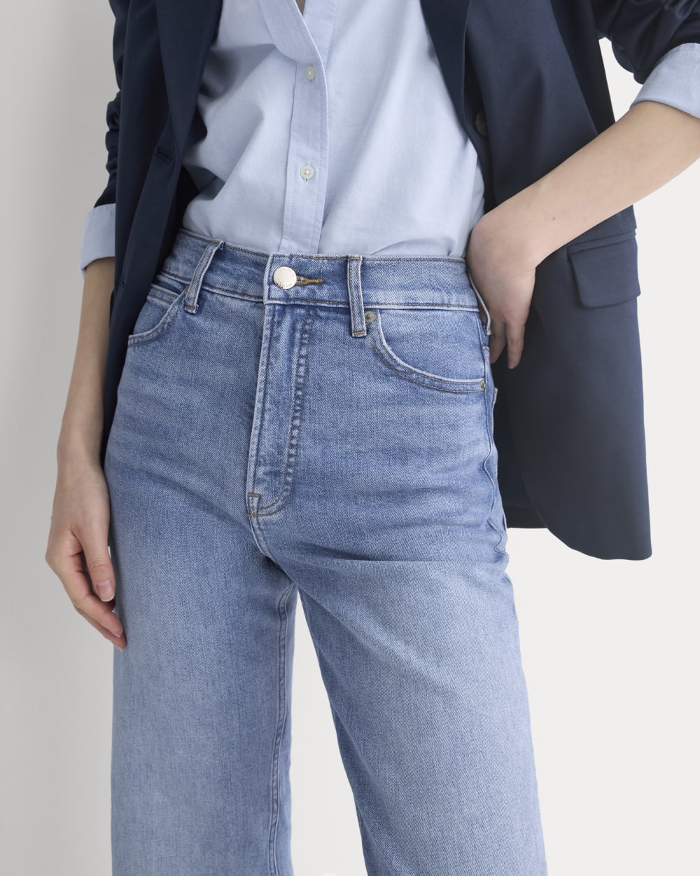 The Way-High® Jean 2.0 in Medium Wash — detail view
