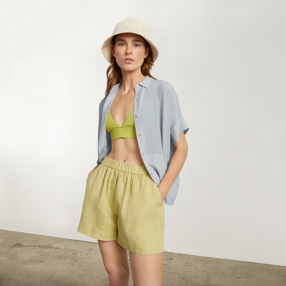 The Boxy Shirt in Washable Silk in Sky — detail view