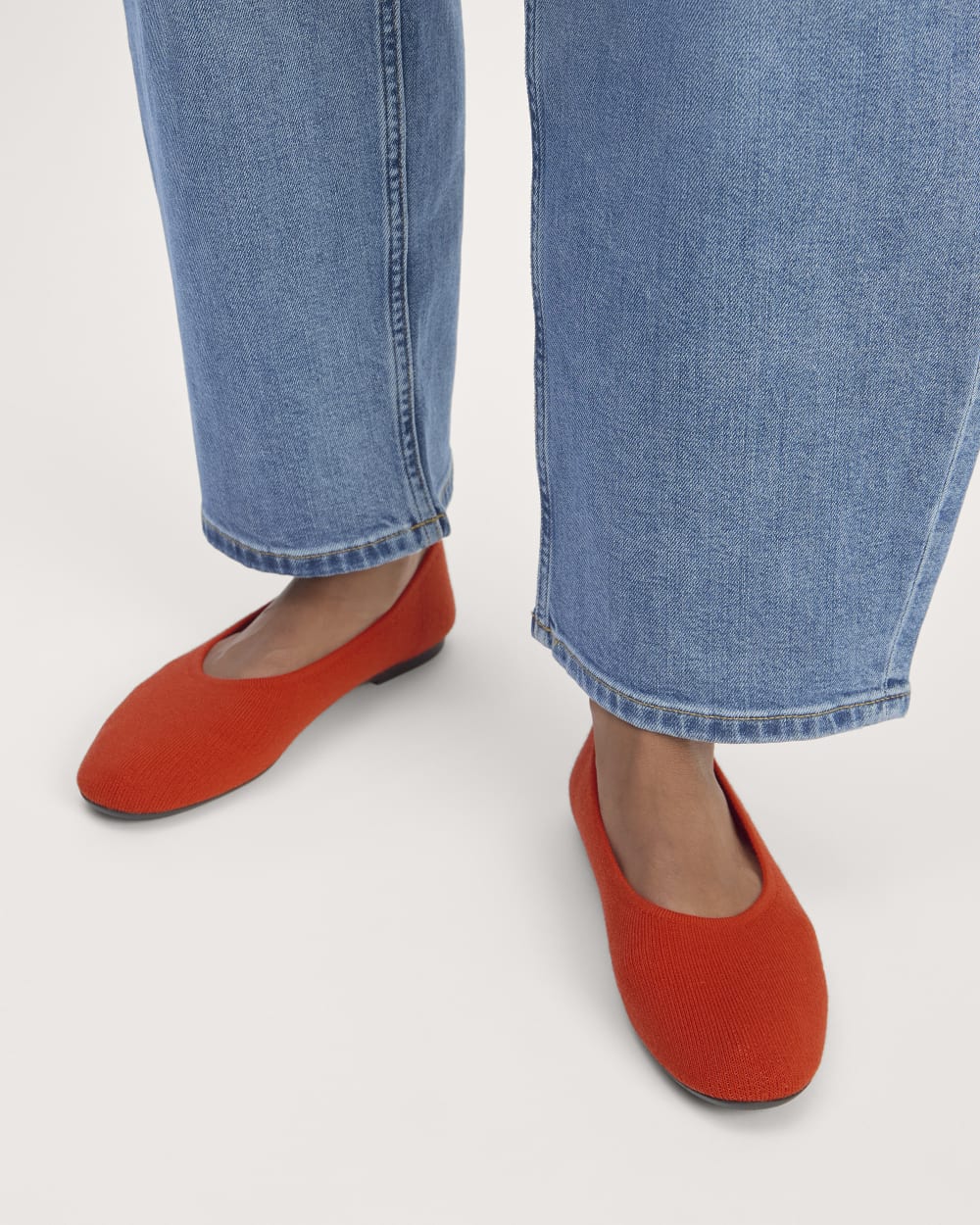 The Day Glove in ReKnit in Poppy Red — alternate view