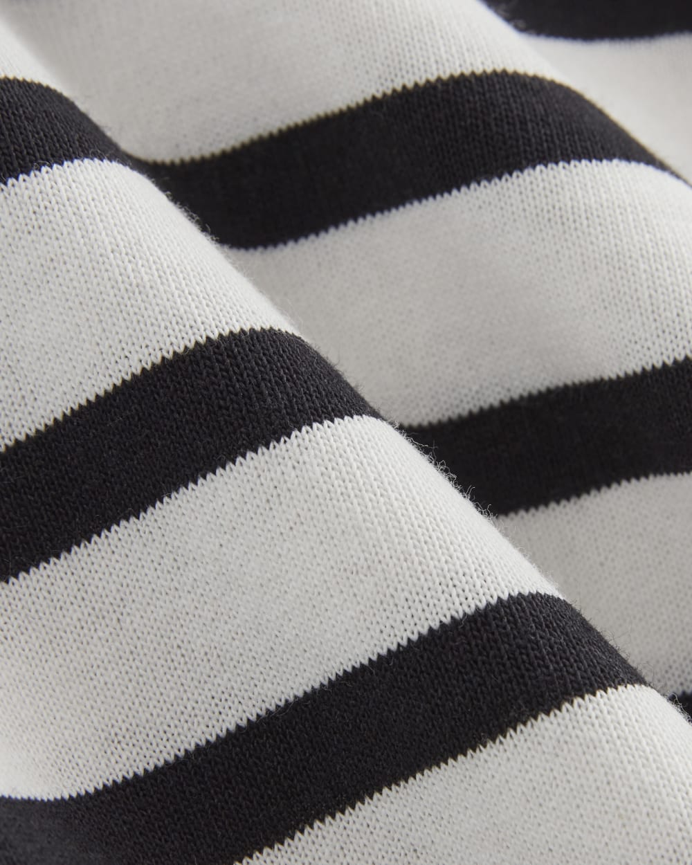 The Oversized Muscle Tee in Bone / Black — detail view