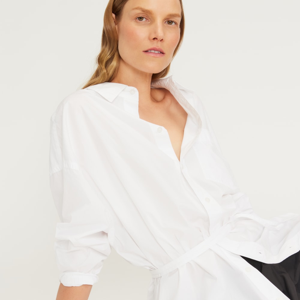 The Poplin Tie Back Shirt in White — detail view