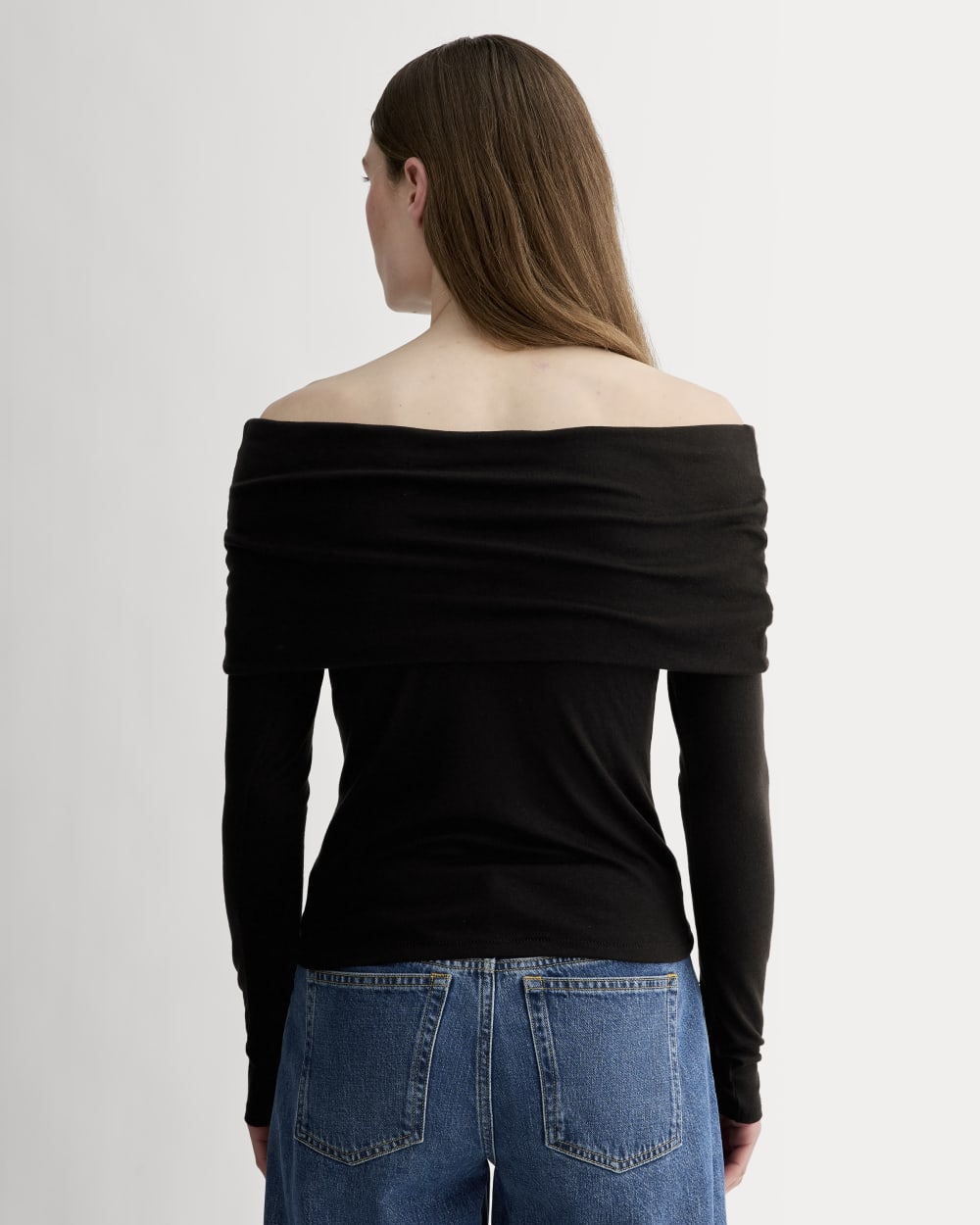 The Off-the-Shoulder Top in Butterluxe in Black — detail view
