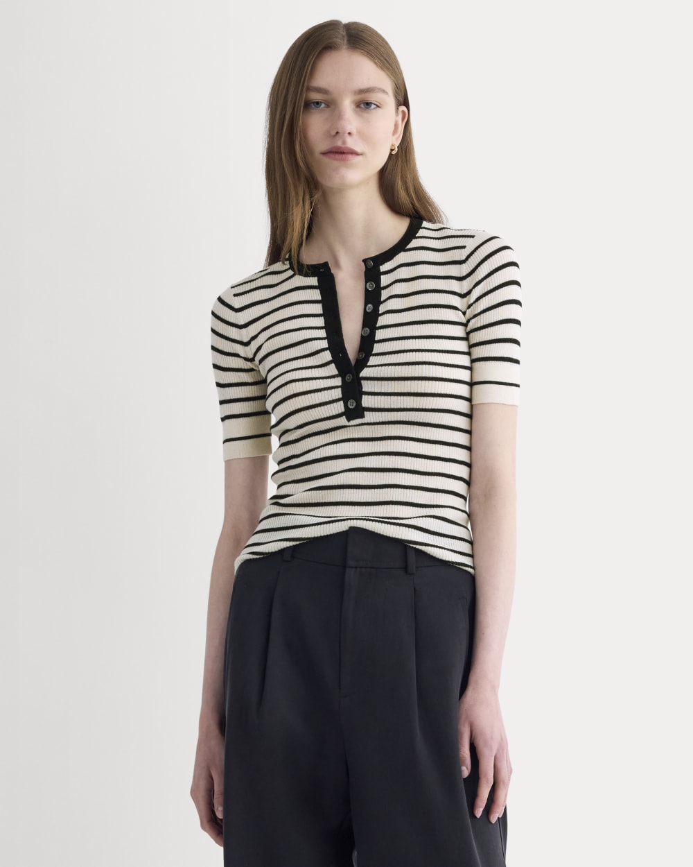 The Short-Sleeve Henley in Ultrasoft Merino in Parchment / Black — front view