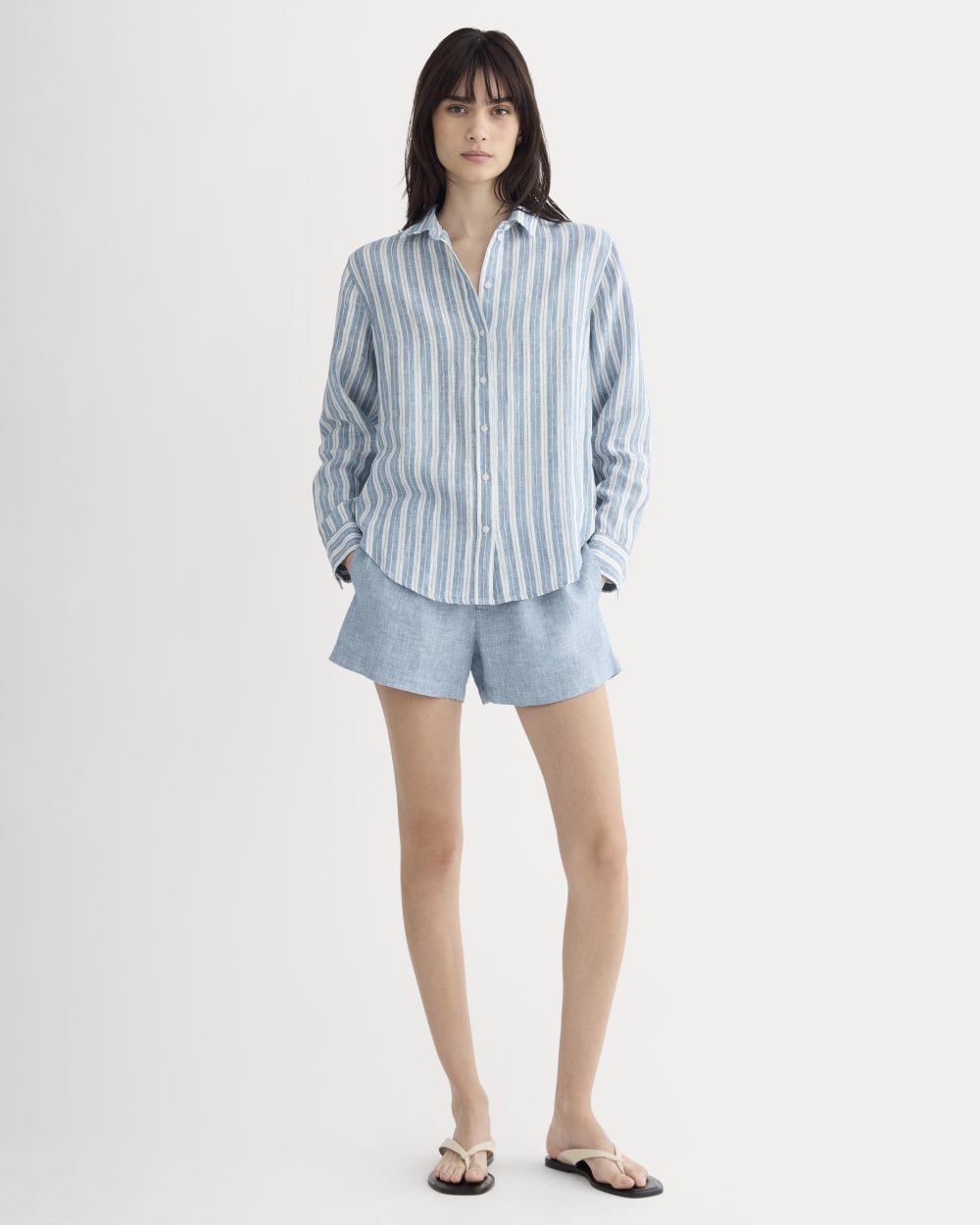 The Must-Have Shirt in Linen in Soft Cobalt/Bone — detail view
