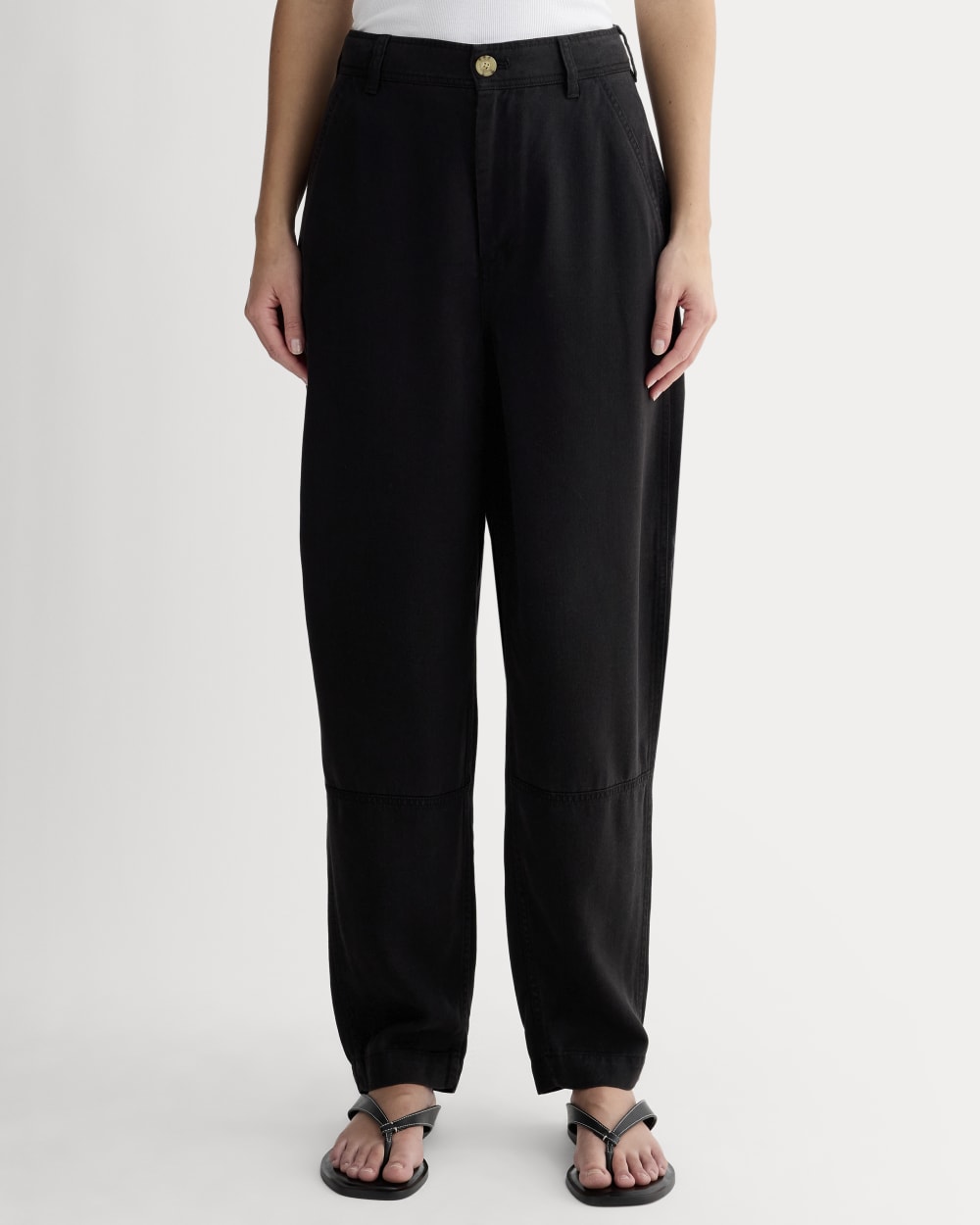 The Chino in Buttersoft in Black — detail view