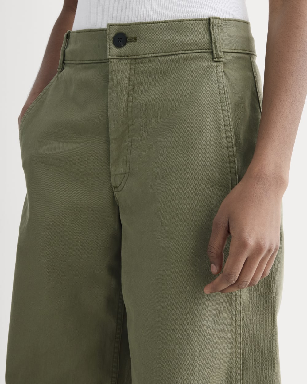The Balloon Chino in Lichen Green — detail view
