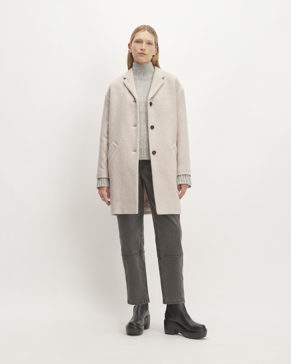 The Italian ReWool® Cocoon Coat in Oat — detail view