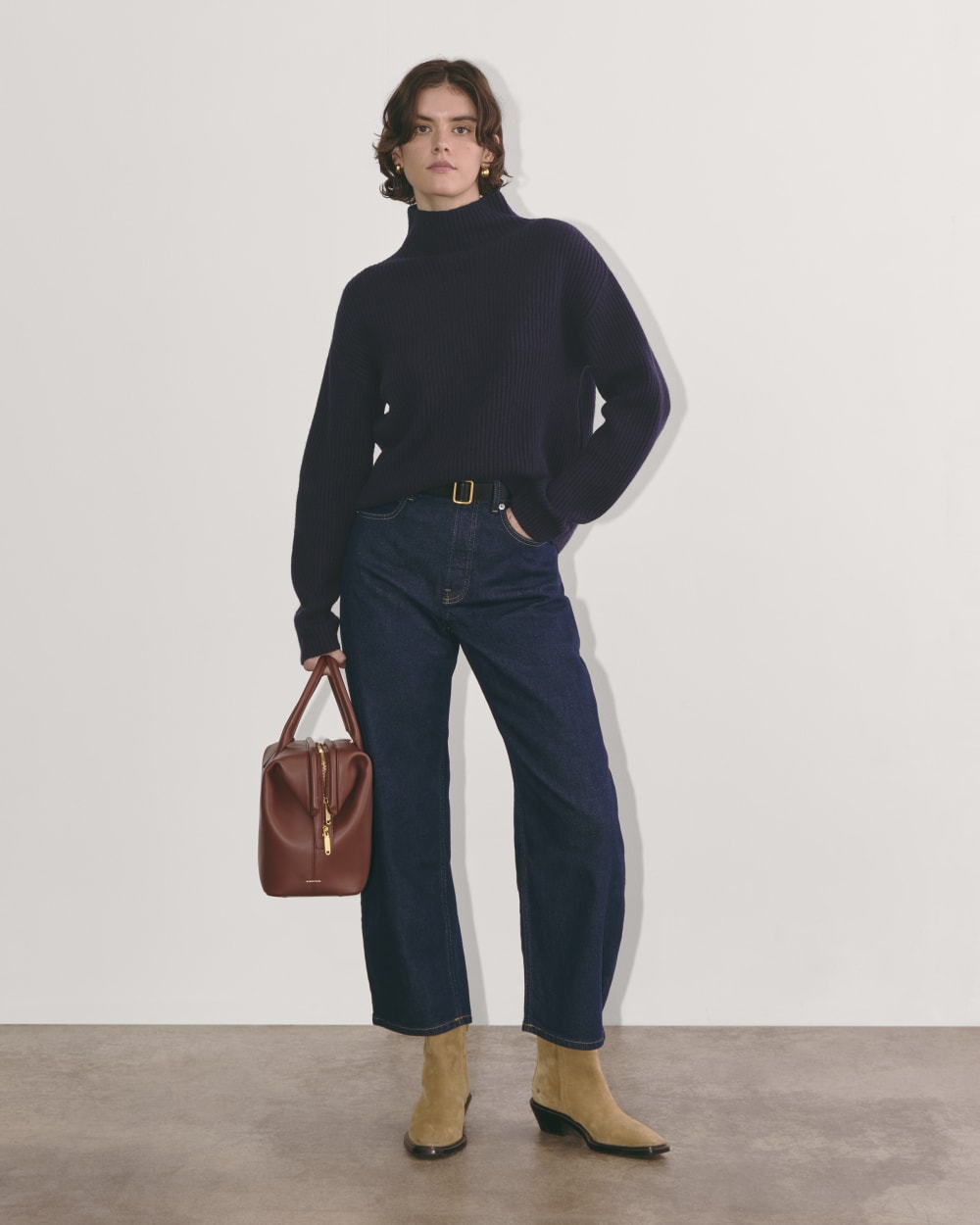 The Fisherman Turtleneck in Wool Cashmere in Navy — detail view