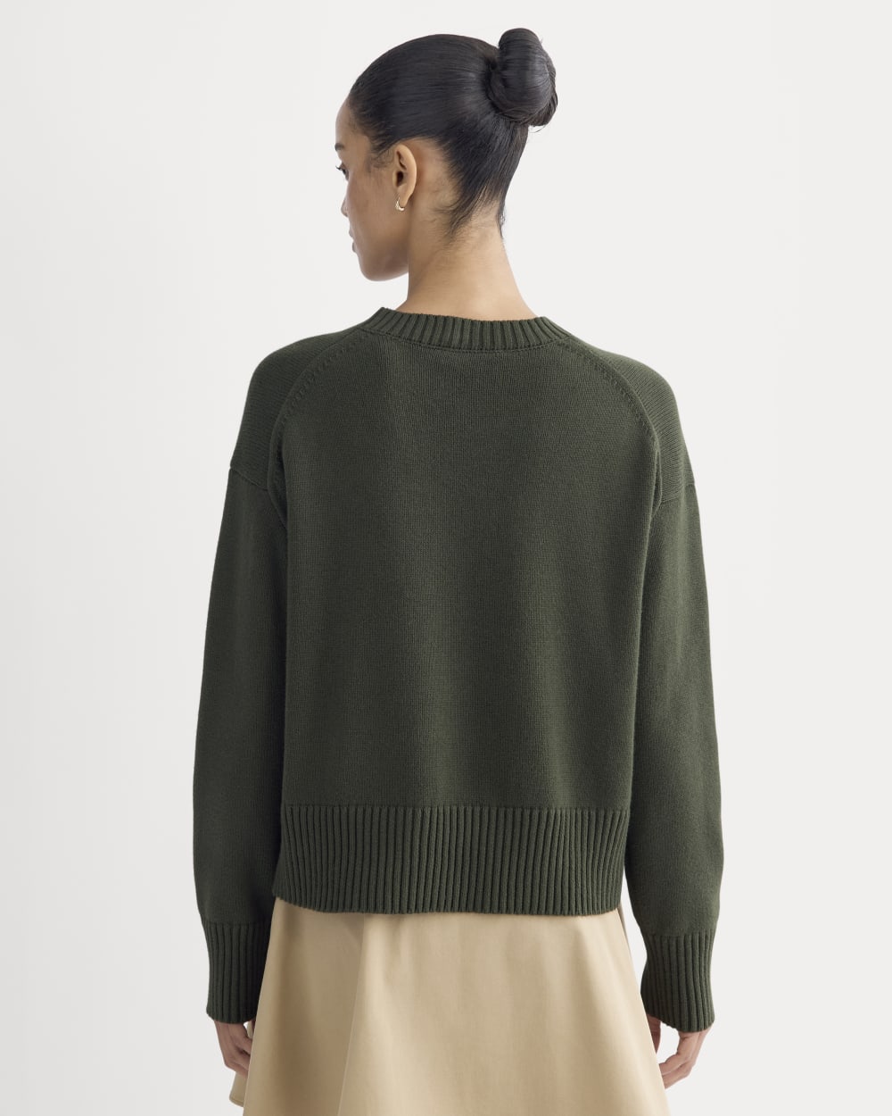 The Boxy Sweater in Everyday Cotton in Dark Green — detail view