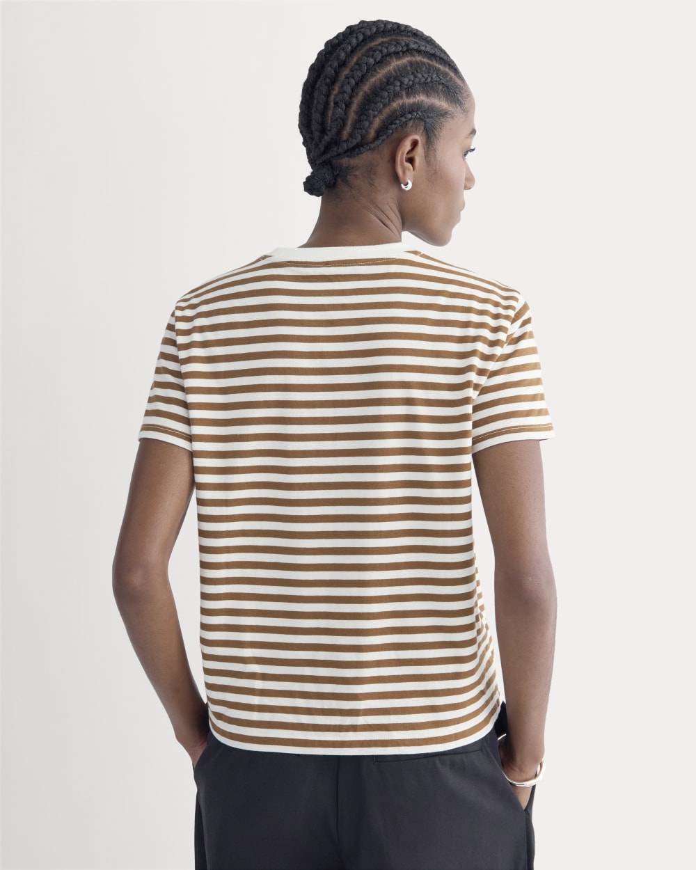The Box-Cut Tee in Essential Cotton in Bone/Toffee — detail view