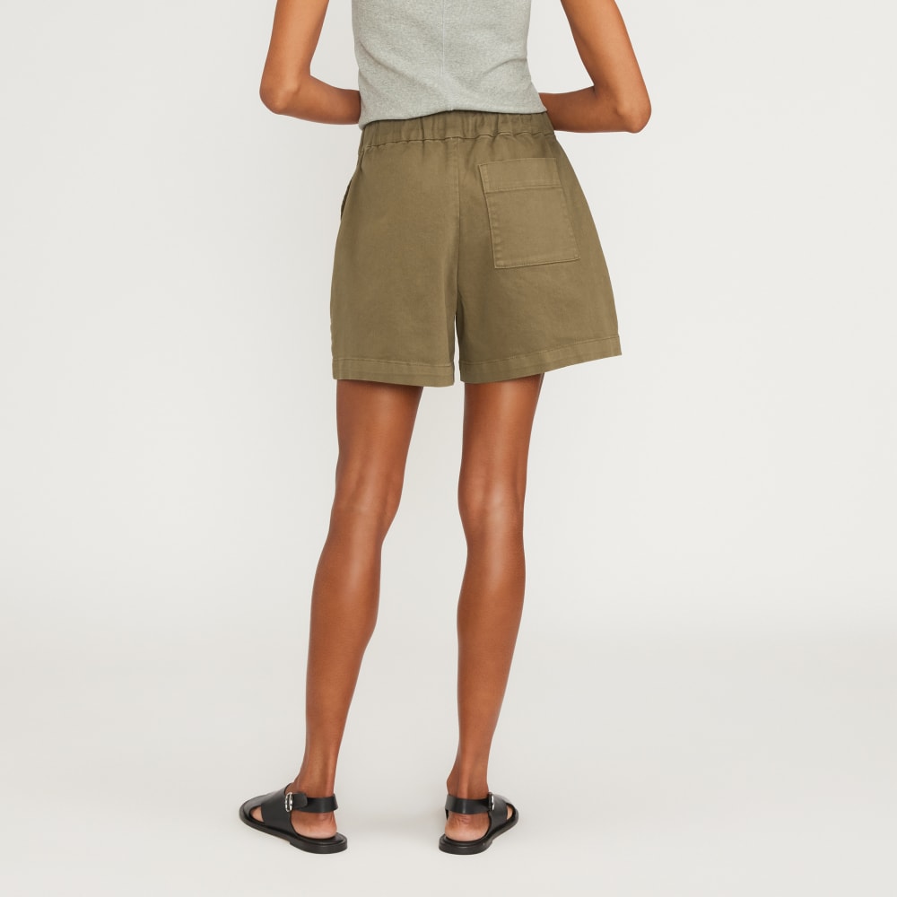 The Organic Pull-On Short in Beech — detail view