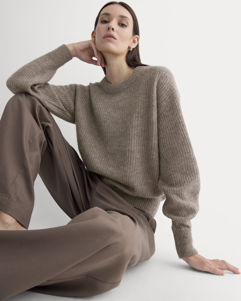 The Cocoon Crew in Alpaca in Taupe Melange — detail view