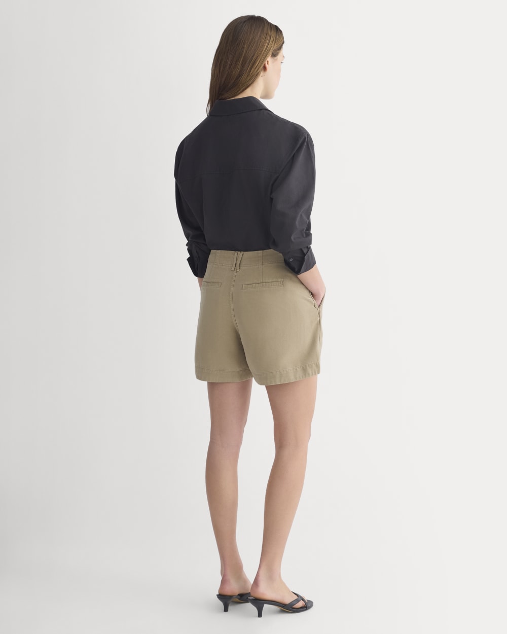 The Utility Short in Buttersoft in Chinchilla — detail view