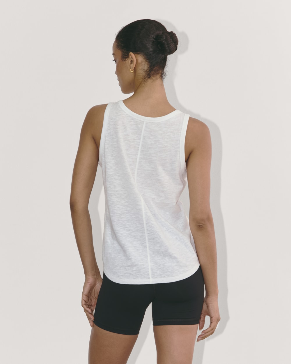 The Perform Tank in White — detail view