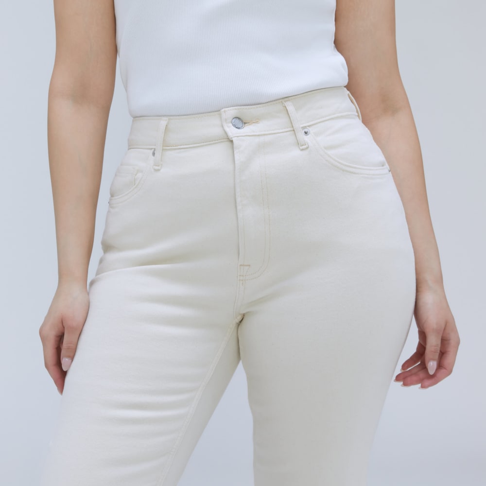 The Cheeky Hourglass Jean in Ecru — detail view