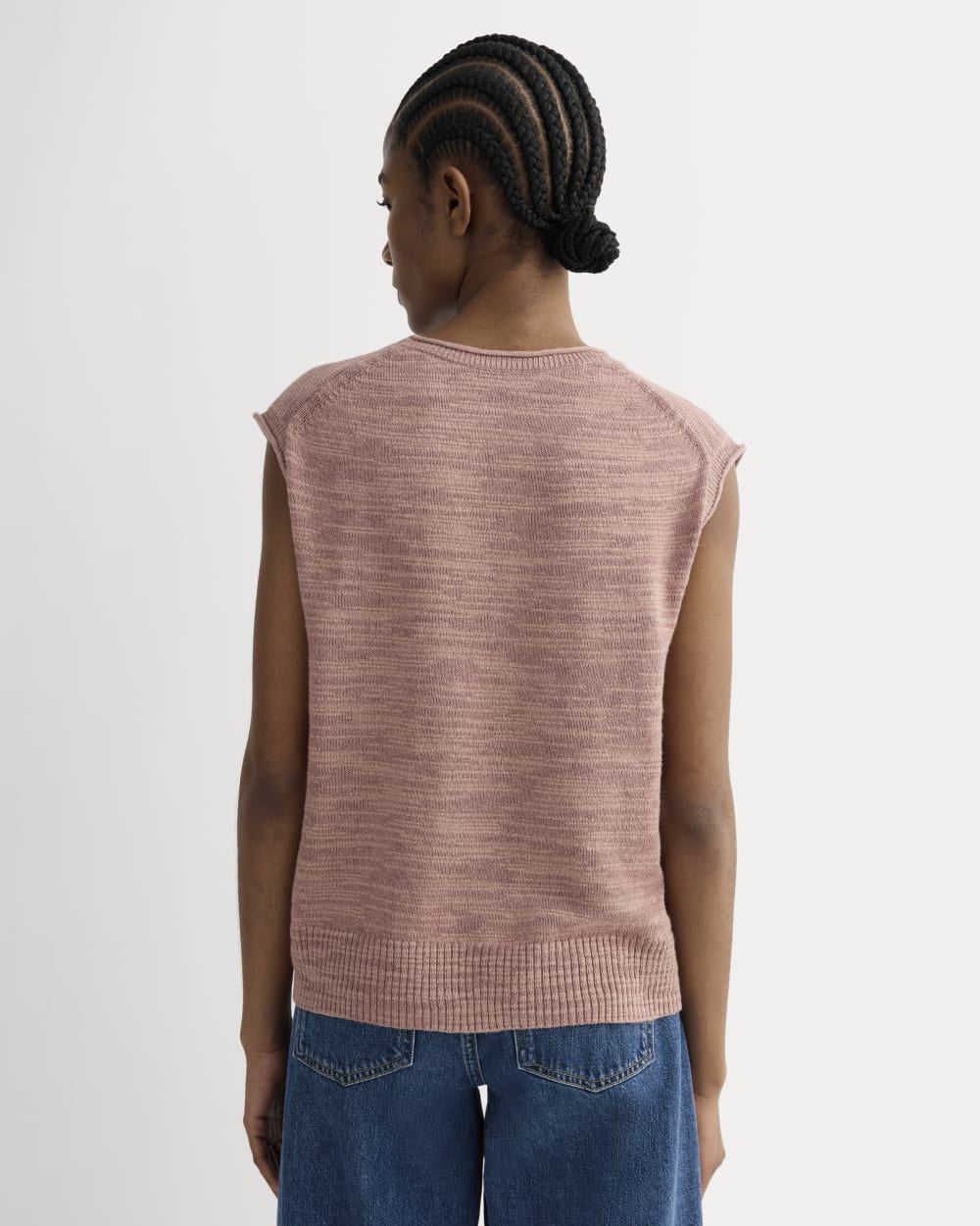 The Muscle Sweater in Cotton Linen in Rose Dusk — detail view