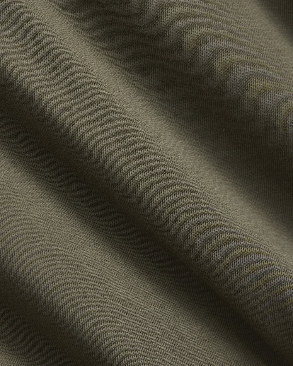 The Slim Crew in Essential Cotton in Olive Night — detail view