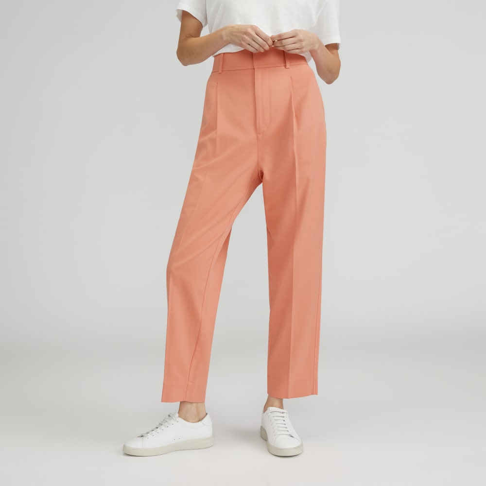 The Draper Tapered Pant in Buttersmooth in Tawny Pink — detail view