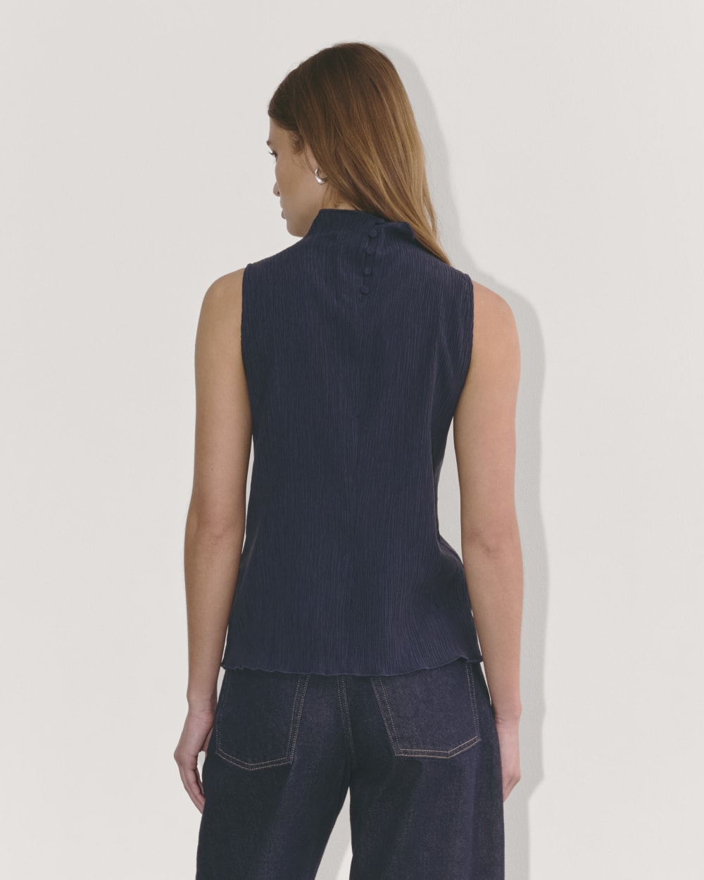 The Crinkle Tank in Navy — detail view