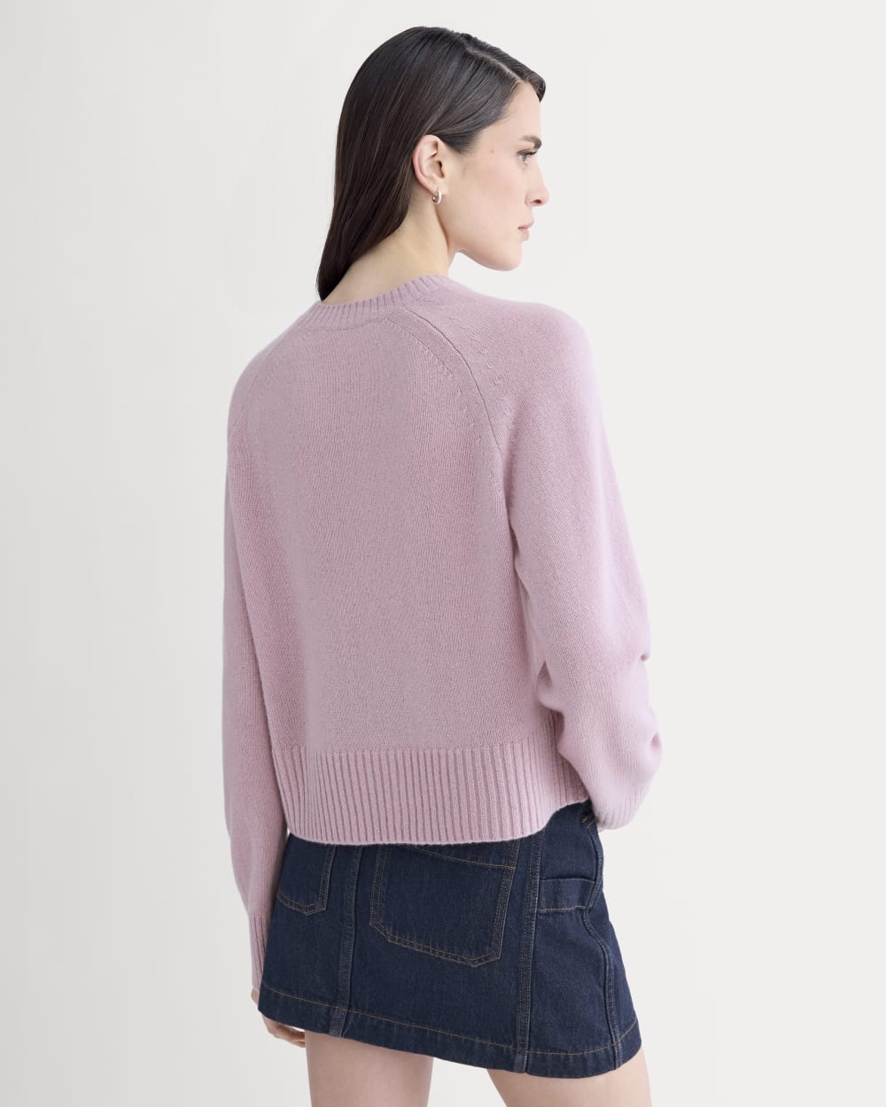 The Boxy Crew in Cashmere in Lilac Crush — detail view