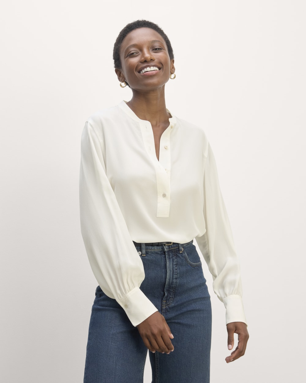 The Henley Shirt in Washable Silk in Off-White — front view
