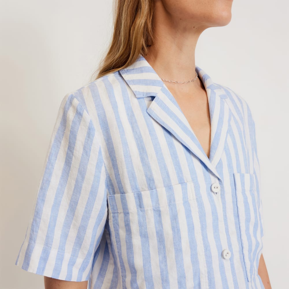 The Linen Workwear Shirt in Blue / White — detail view