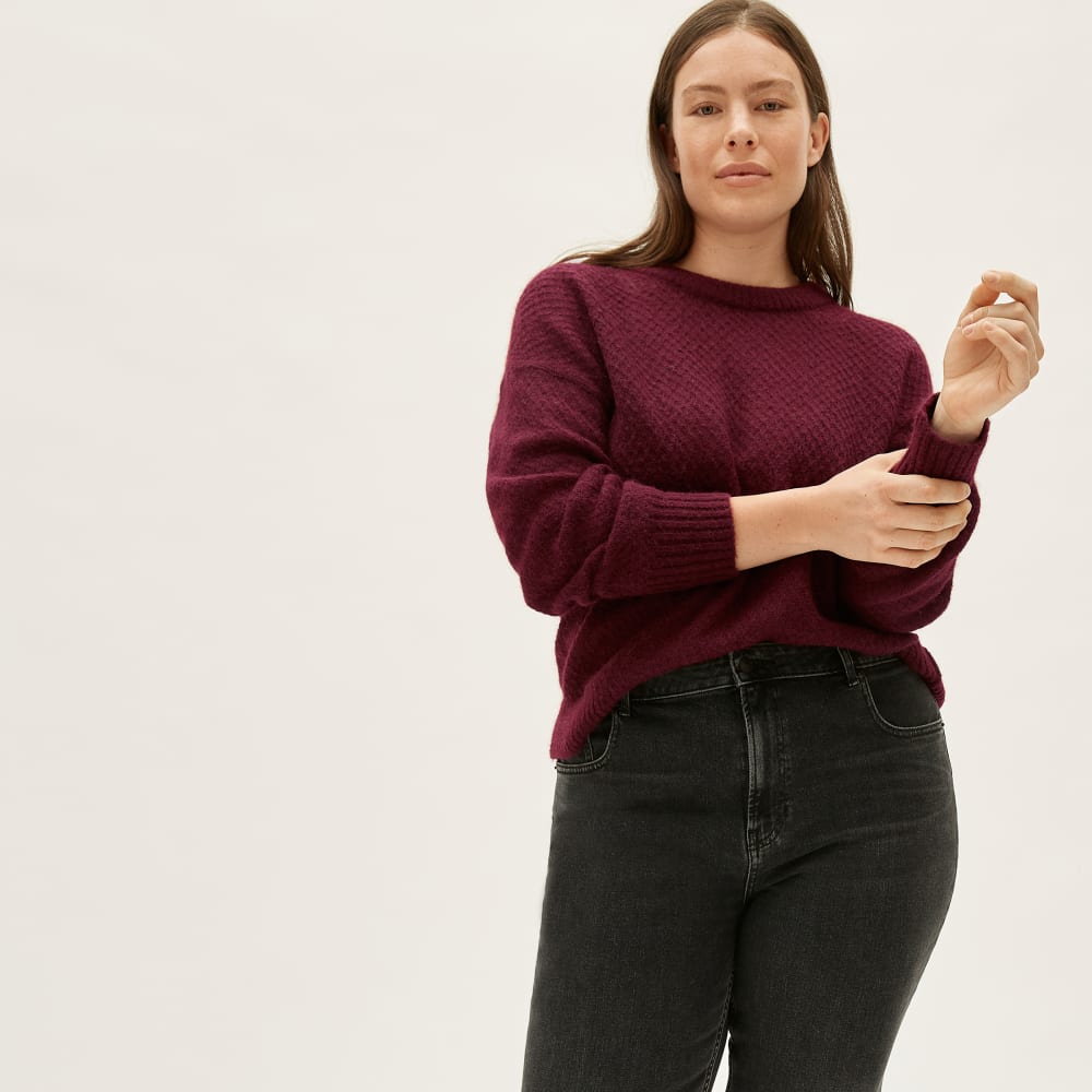 The Cocoon Crew in Alpaca in Oxblood — detail view