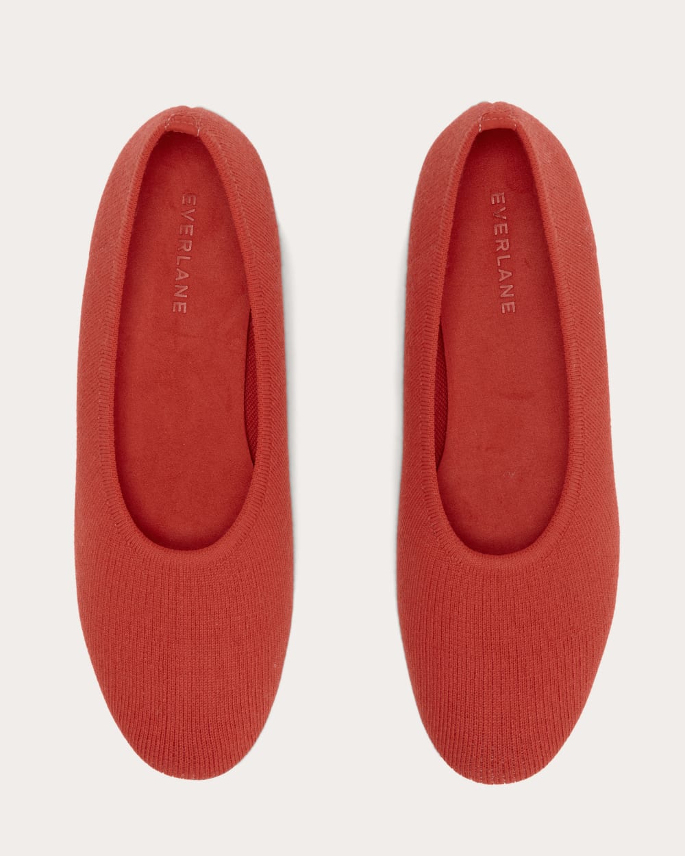 The Day Glove in ReKnit in Poppy Red — detail view