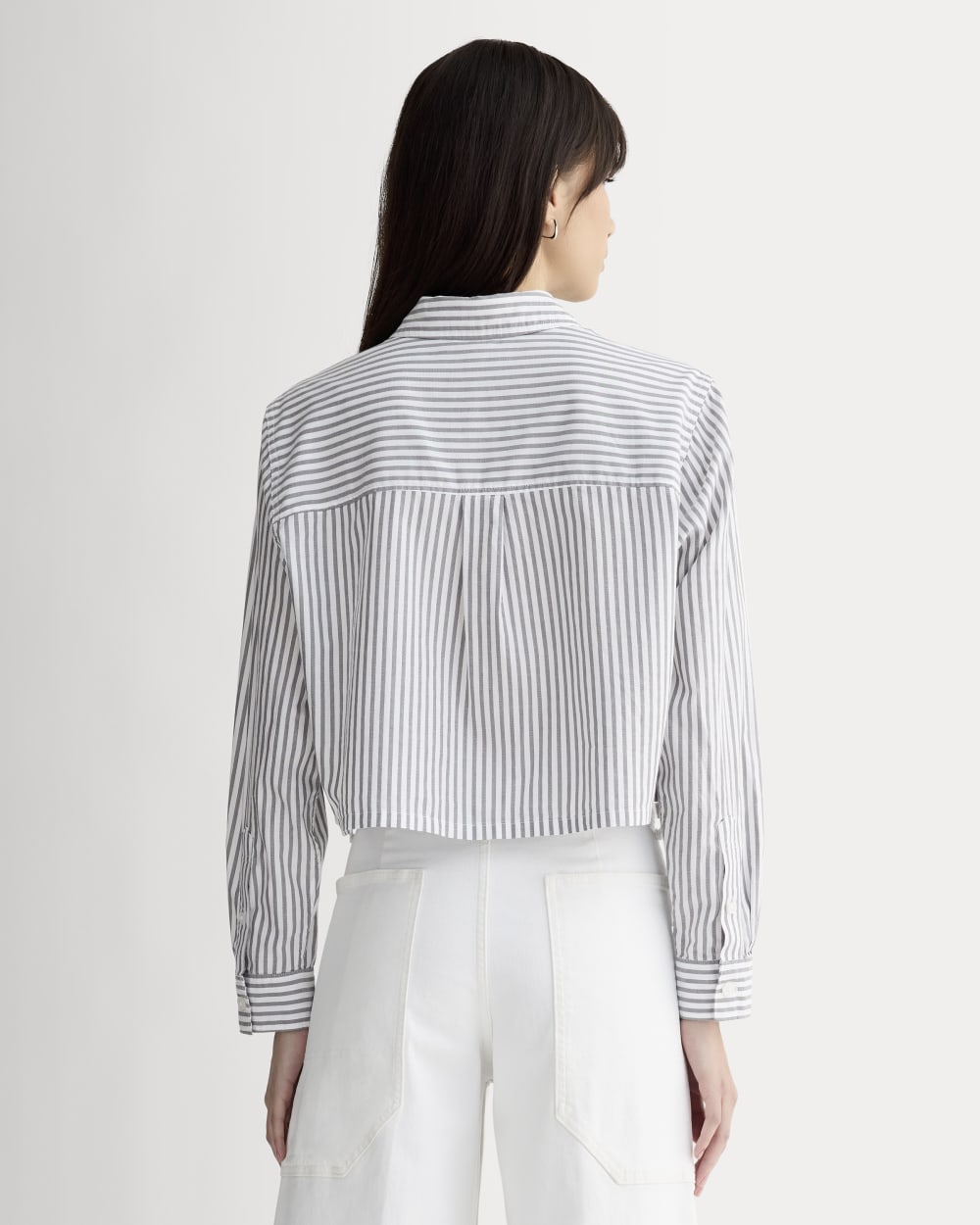 The Way-Short Shirt in Silky Cotton in Periscope / Bone — detail view
