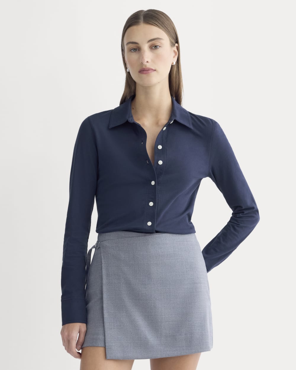 Button-Up Shirt in Essential Cotton in Navy — front view