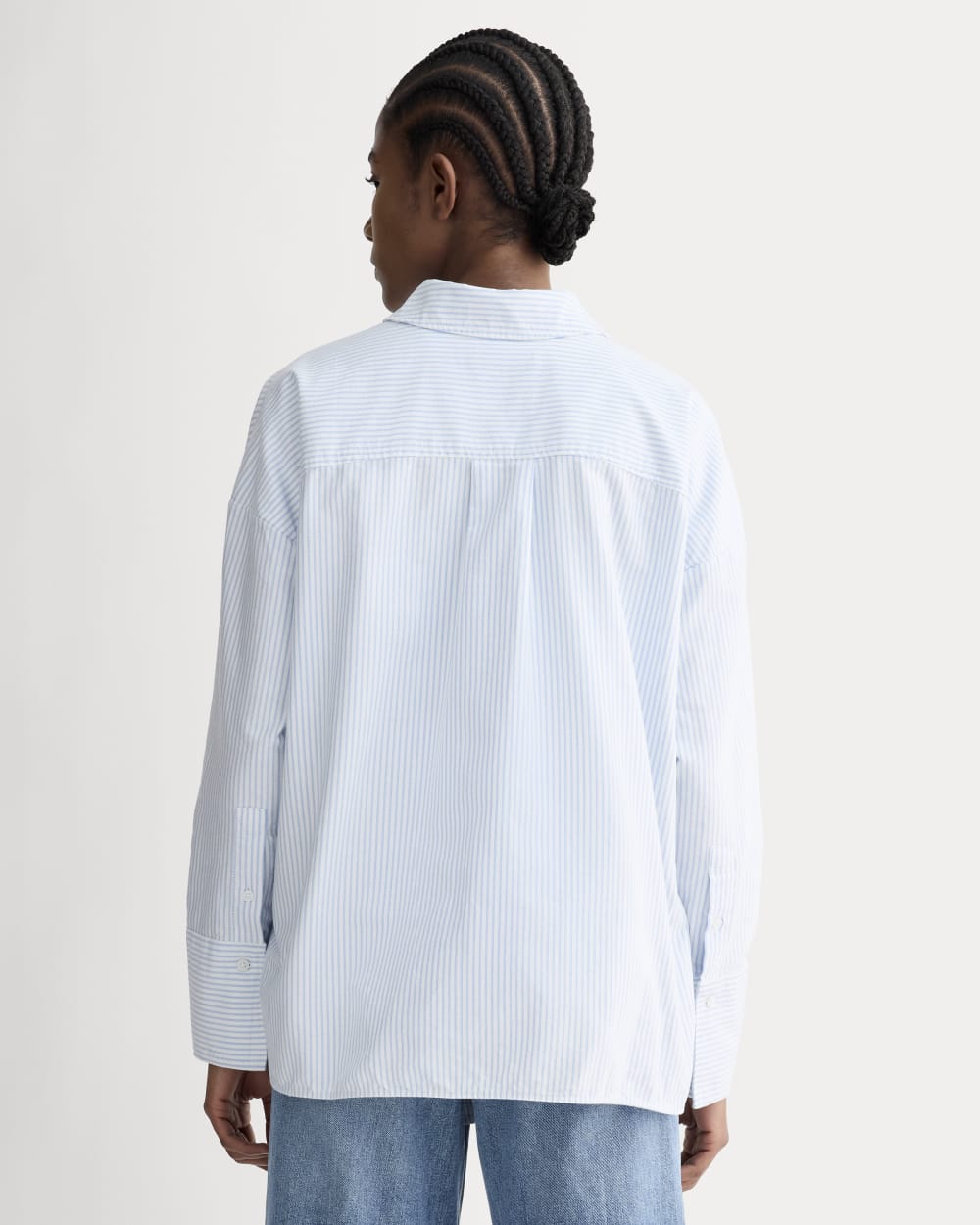 The Boxy Oxford in White / Blue — detail view