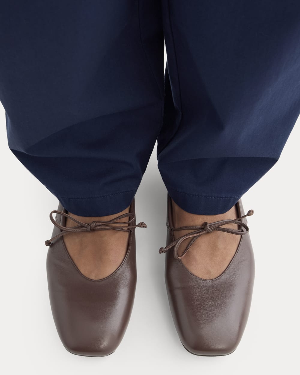 Leather Keyhole Flat in Burnt Umber — detail view