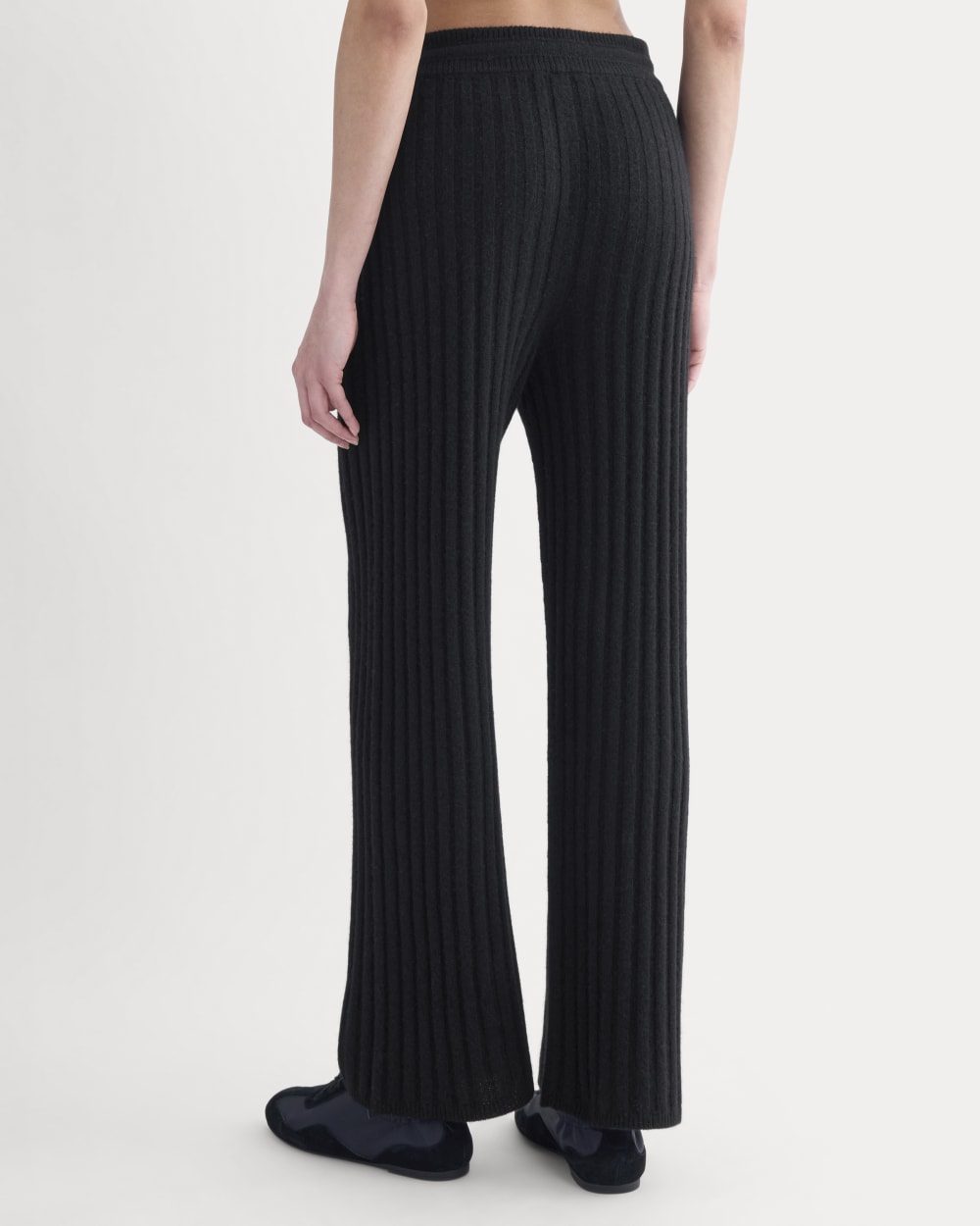 Straight-Leg Pant in Wool Cashmere in Black — detail view