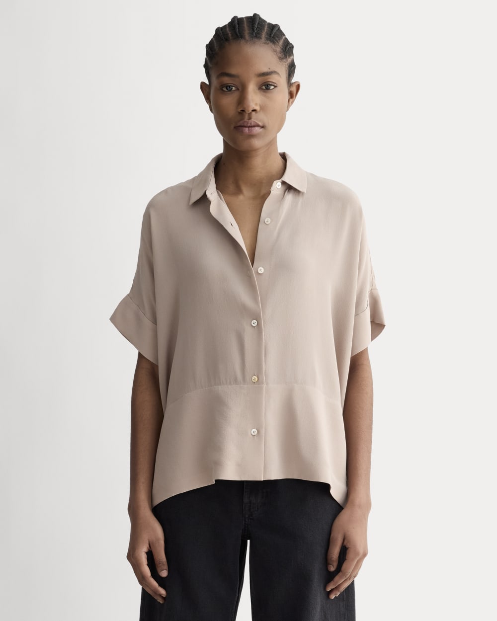 The Boxy Shirt in Washable Silk in Burnt Sugar — front view