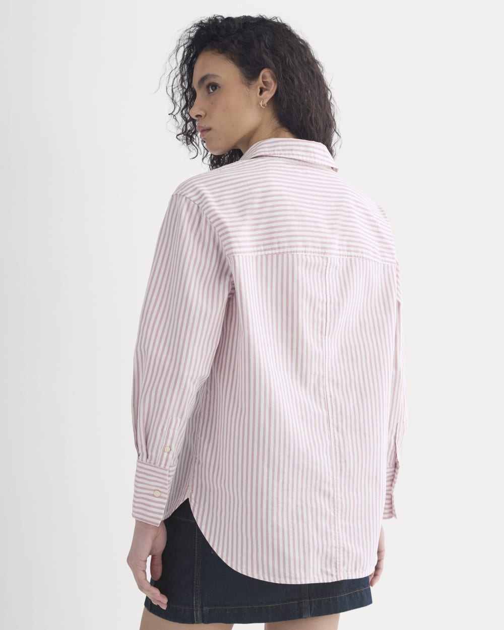 Everyday Oxford Shirt in Bone/Heather Rose — detail view