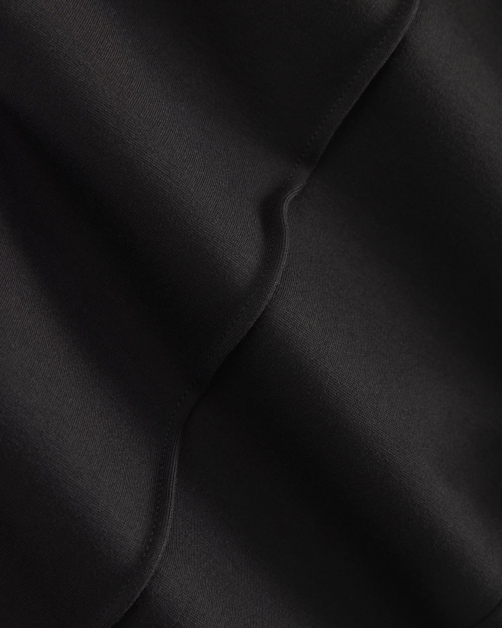 Slim Trouser in Ponte in Black — detail view