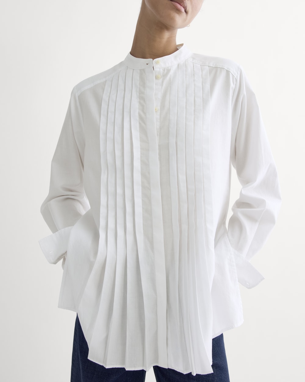 The Pleated Shirt in Silky Cotton in White — detail view