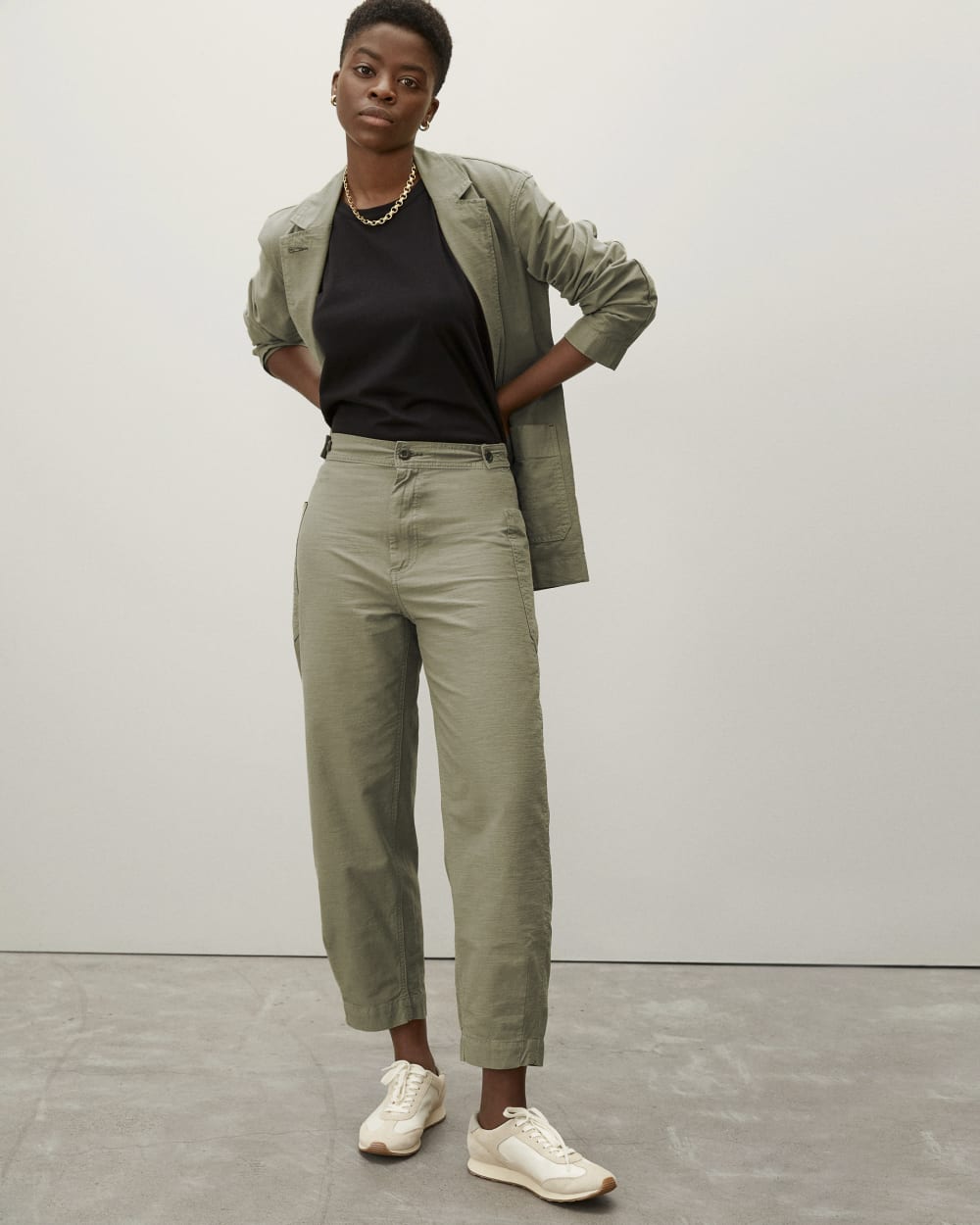 The Fatigue Barrel Pant in Bay Leaf — detail view