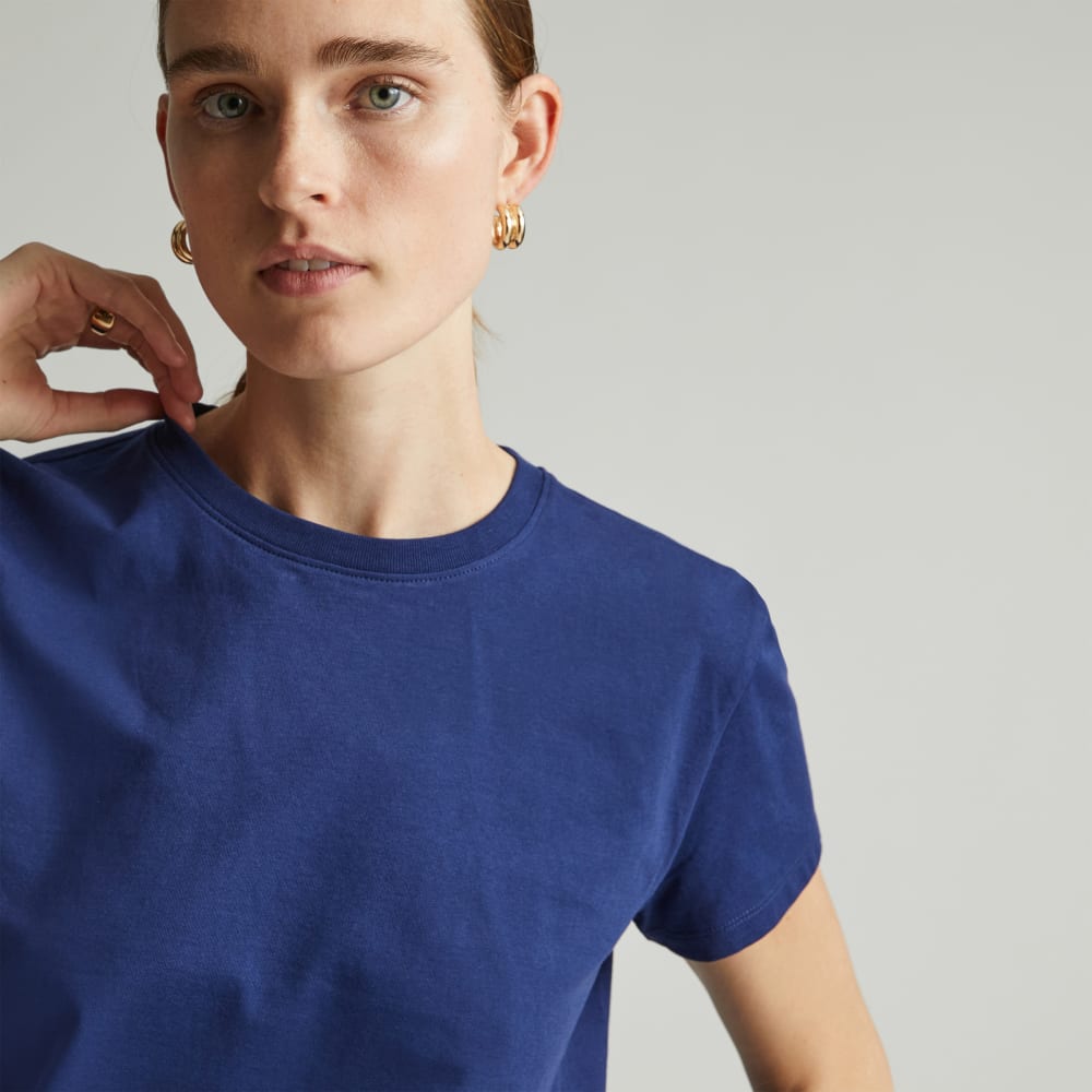 The Box-Cut Tee in Essential Cotton in Ocean Cavern — detail view