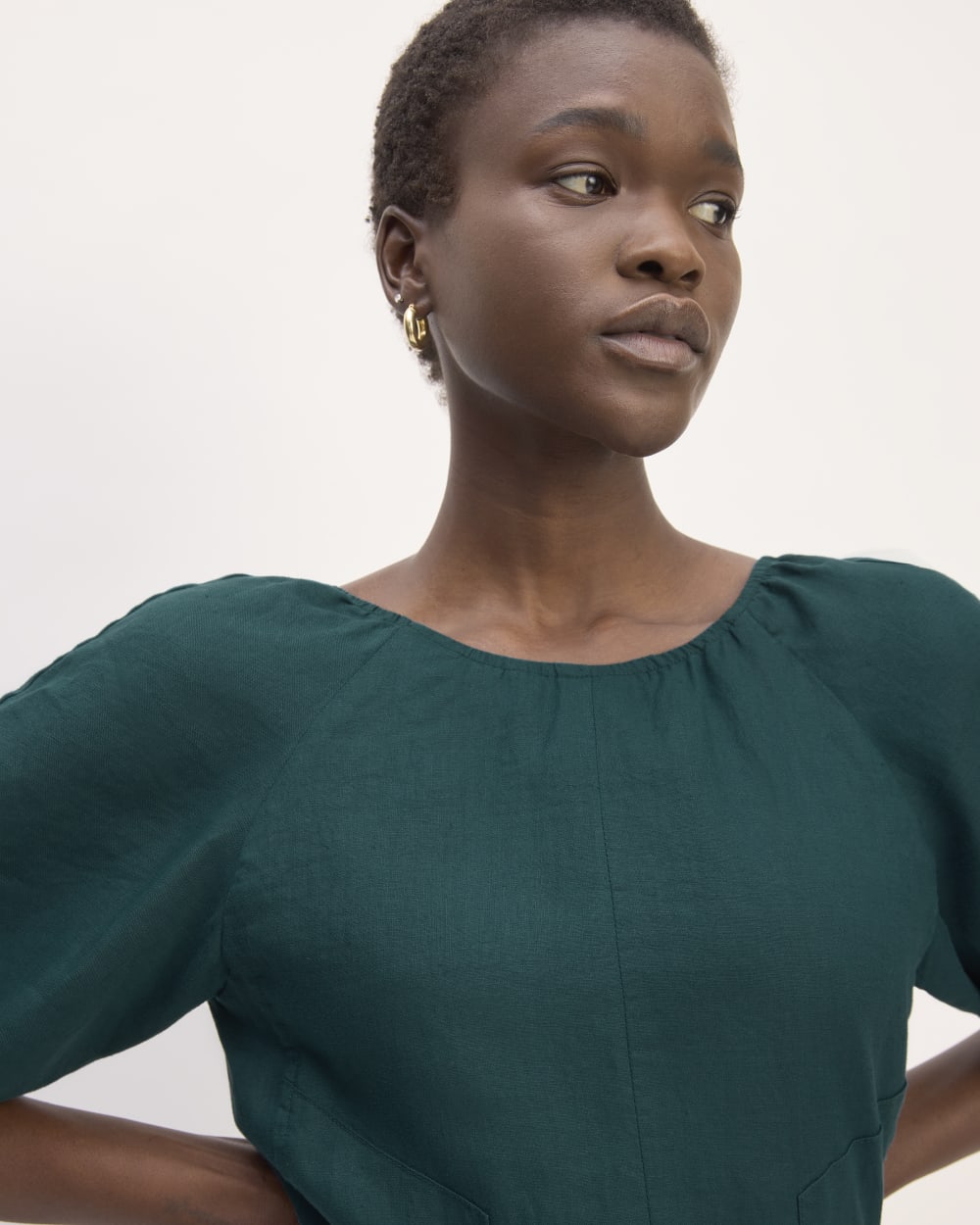 The Linen Short-Sleeve Scoop Midi Dress in Dark Sea — detail view