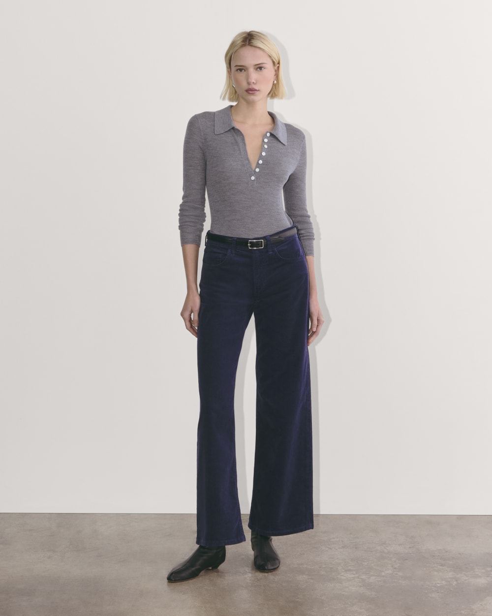 The Mid-Way Pant in Corduroy in Navy — detail view