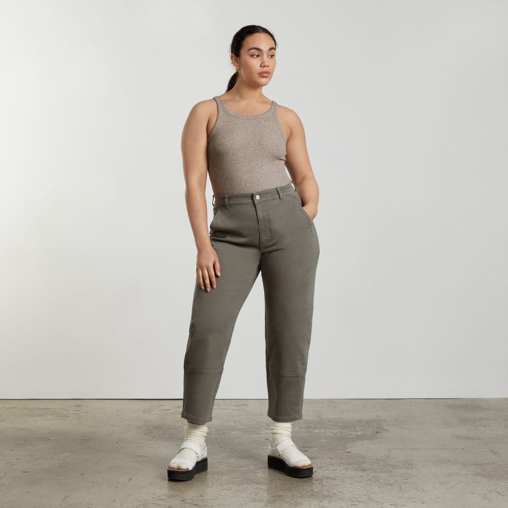 The Pima Micro-Rib Short Tank in Heathered Burnt Sugar — detail view