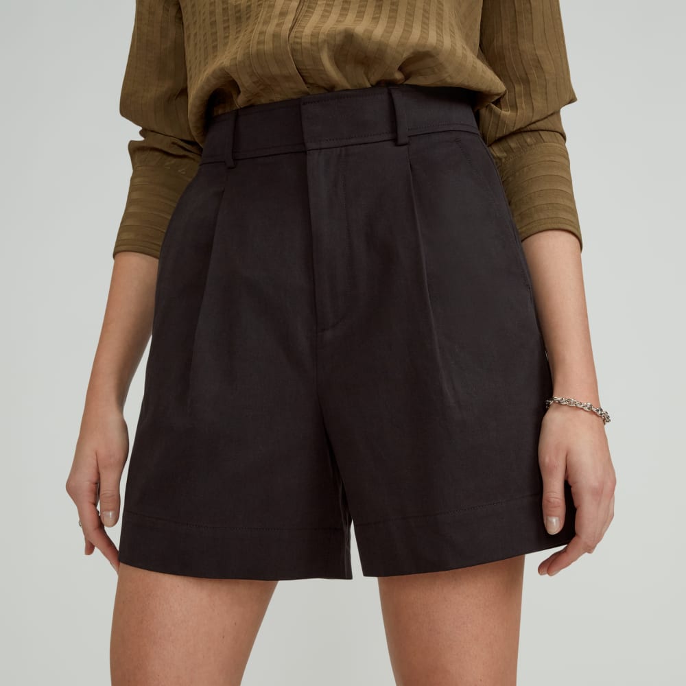 The Draper Short in Buttersmooth in Black — detail view