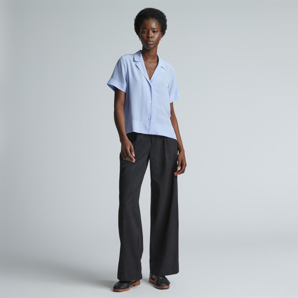 The Notch Shirt in Washable Silk in Periwinkle — detail view
